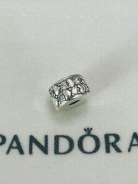 Pandora Infinite Hearts Sparkling Clip Charm